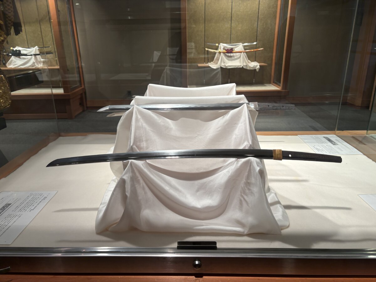 秋葉山本宮秋葉神社　上社（社務所内：刀剣等の特別観覧）